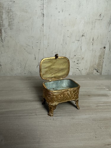 Ancienne boite bijoux en - boite, a