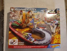 Circuit Hot wheels Mario Kart Bowser's castle. neuf et emballé