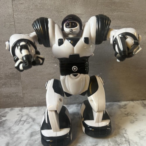 Wowwee robosapien x - wowwee,