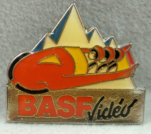 Pin basf vidéo - pin's,