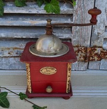 ANCIEN MOULIN A CAFE PEUGEOT EN BOIS ET FER