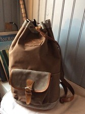 Grand Sac à dos vintage 90 Tann’s  . (TI/ GO)