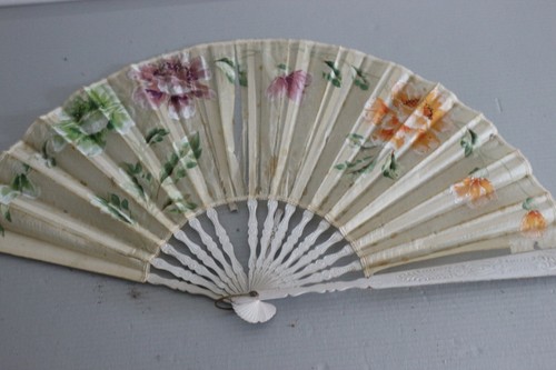 Ancien eventail xixe xxe peint - ancien,