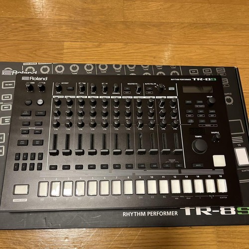 Roland rhythm performer - roland,