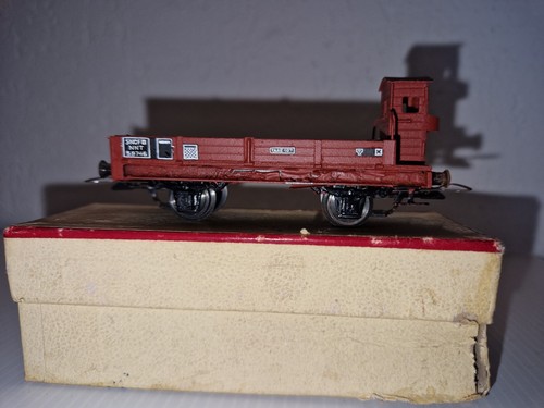 Wagon - &,
