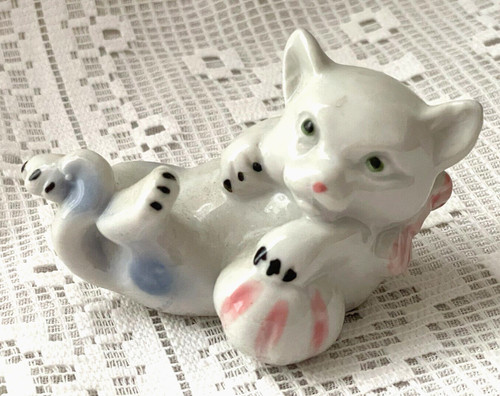 Figurine statuette porcelaine - statuette,