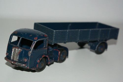 Dinky toys 32ab panhard - 32ab, 32