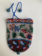 AUMONIERE ou SAC DE BAL EN SABLE DE PERLES POLYCHROMES