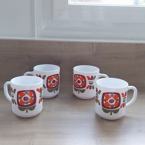 Vintage lot mug arcopal - de,