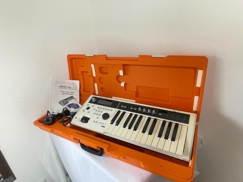 Korg micro synthesizer - x,