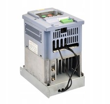 Onduleur triphasé HITACHI