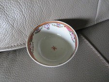 ancienne petite tasse en
