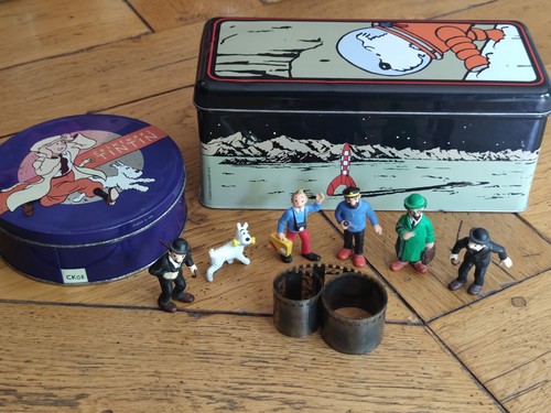 Lot figurines objets tintin - objets,
