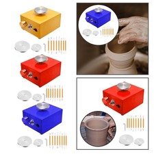 Tour de poterie électrique, tourniquet en argile formant une roue en