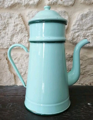 Ancienne cafetière en - ar-,