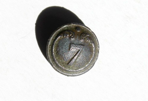 Rare bouton uniforme armée - -,