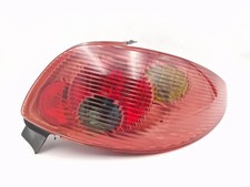 6351R9 feu hayon droit PEUGEOT 206 (09/98>06/09<) 1.4 ROLAND GARROS BER. 1998