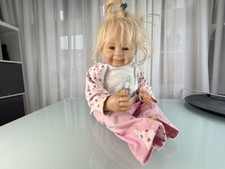 Poupée d'artiste poupée