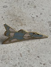 Pin’s Mirage 2000 Tablo