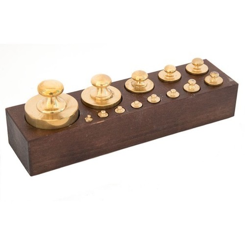 Ensemble poids en laiton - en,