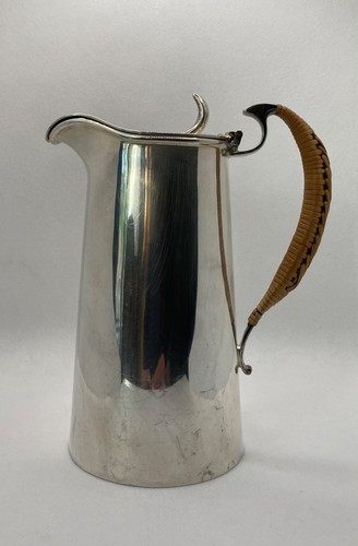 Elégante cafetière verseuse - elégante,