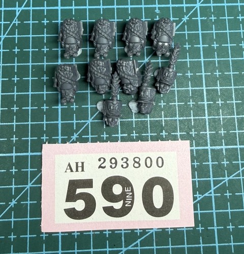 Les grognards heads fur - 10,