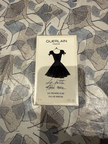 Parfum petïte rôbe noïre - rôbe,