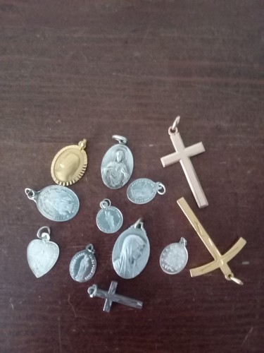 Lot pendentifs crucifix - pendentifs,,