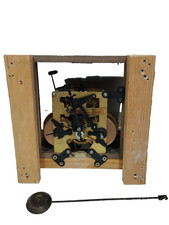 ancien mécanisme de pendule +