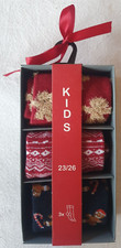 3 paires de chaussettes 23/26 neuves avec boite cadeau (g)