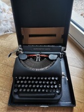 MACHINE A ECRIRE REMINGTON RAND MODELE DELUXE 5, en bon état de fonctionnement