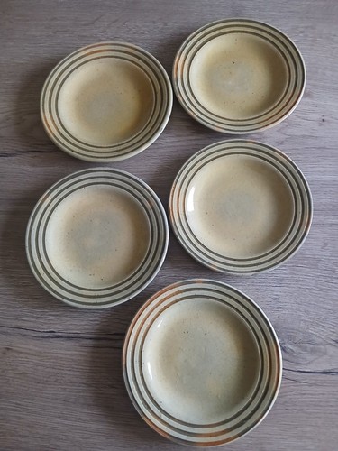 Plate assiettes terre - assiettes, en