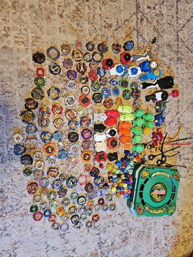 Huge lot 200 - huge, 200+