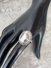 Importante bague Ancienne argent nacre et marcassites Poinçon Minerve France