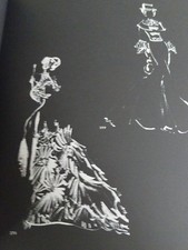 Gros livre Costumes de