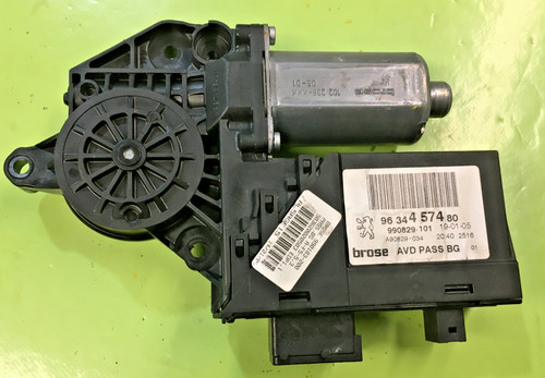Moteur leve vitre avant - moteur,