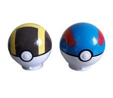 Poké Balls Pokémon Bandai 2006 Ultra Ball + Soin Ball – Lot 2 Sans Figurine TBE