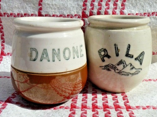 Lot anciens pots a - de,