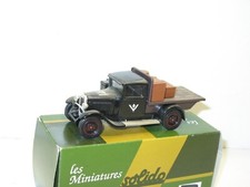 SOLIDO, Camion citroen C4F gazogéne militaire avec chargement de caisses