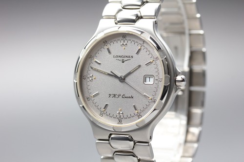 Presque comme neuve montre - [presque, neuve]