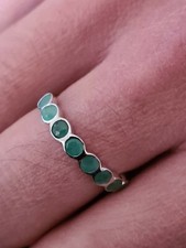      alliance   argent   massif  925  emeraudes poids 3.1g