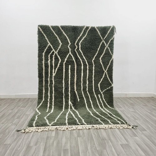 Grand tapis marocain prêt - , à
