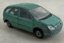 Jeux, jouet Majorette Renault scenic II ech 1/57 ref 221 A