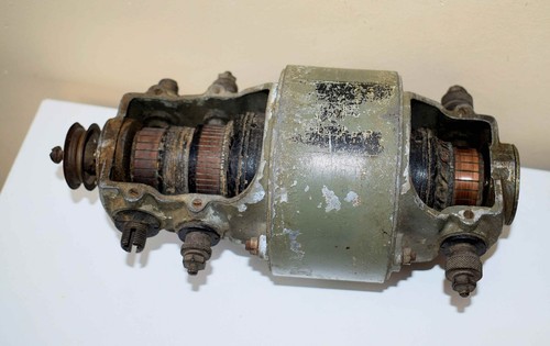 Ancien moteur générateur - ancien,