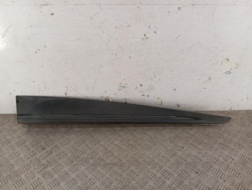 Baguette porte avant droite - avant,