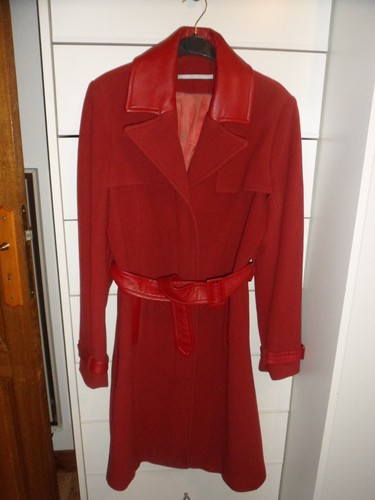 Manteau rouge état neuf - état,
