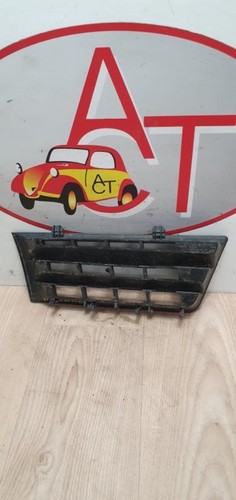 Grille calandre gauche - de,