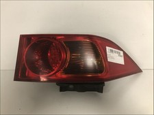 Feu arriere principal droit