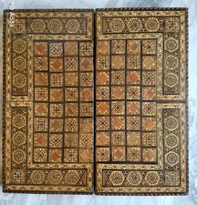 Plateau Jeu De Backgammon Marqueterie Travail Artisanal Et Table D'échec Antique