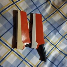 Lot de deux anciens aiguiseurs